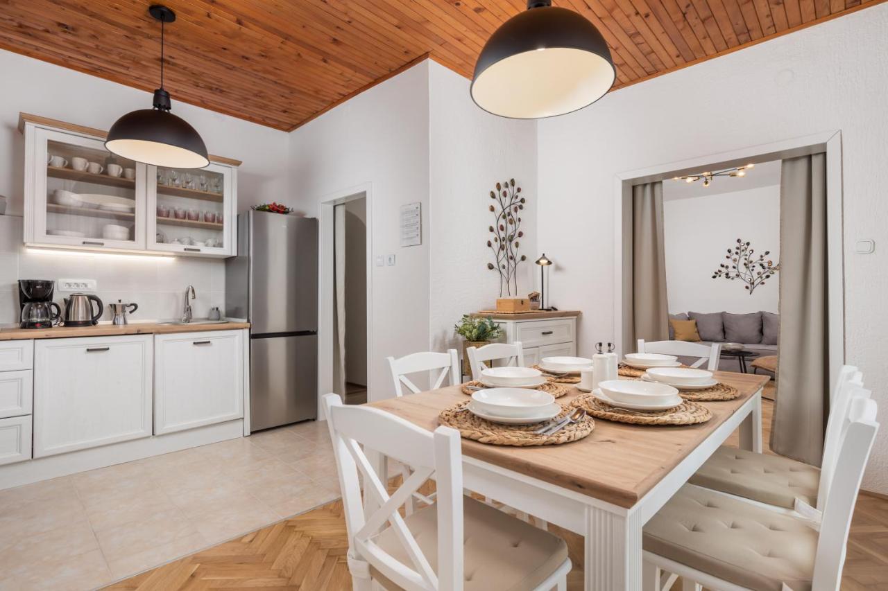 Apartment Carmen Матулі Екстер'єр фото