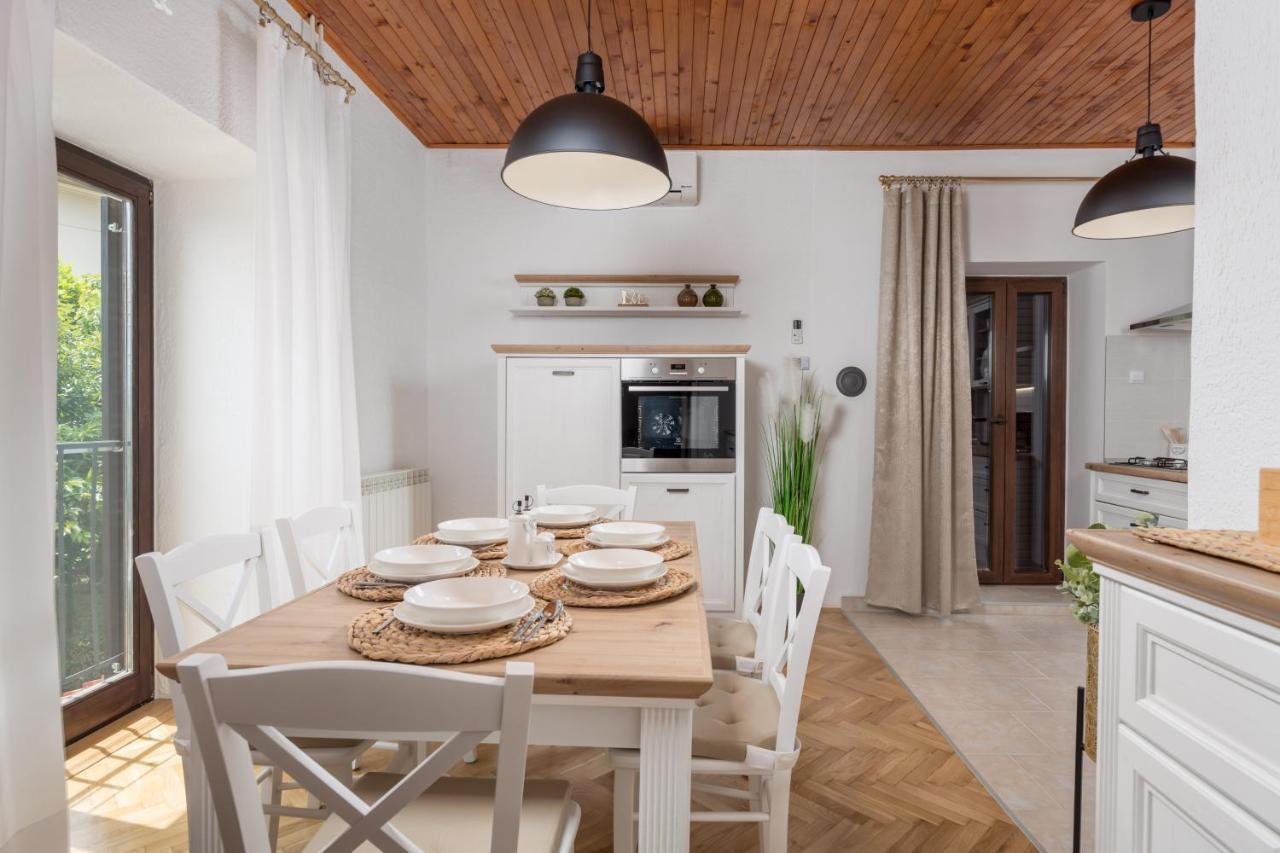 Apartment Carmen Матулі Екстер'єр фото