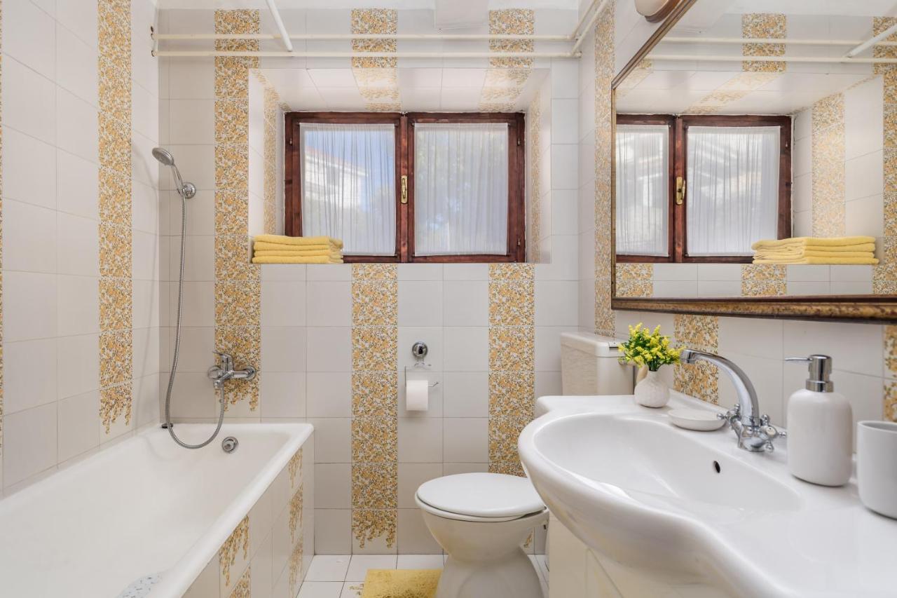 Apartment Carmen Матулі Екстер'єр фото