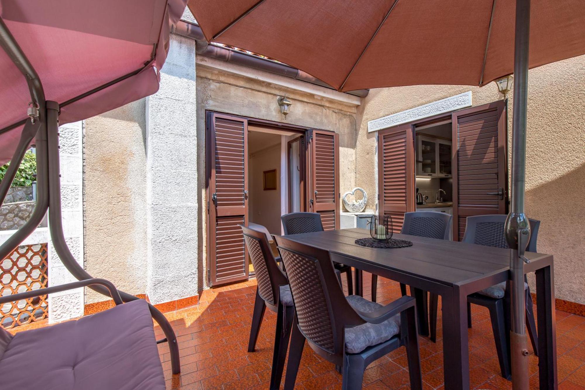 Apartment Carmen Матулі Екстер'єр фото